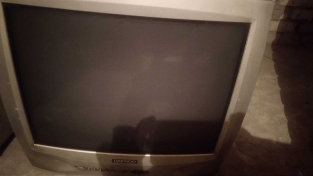 Telewizor DAEWOO 21 i ELEMIS 29".
