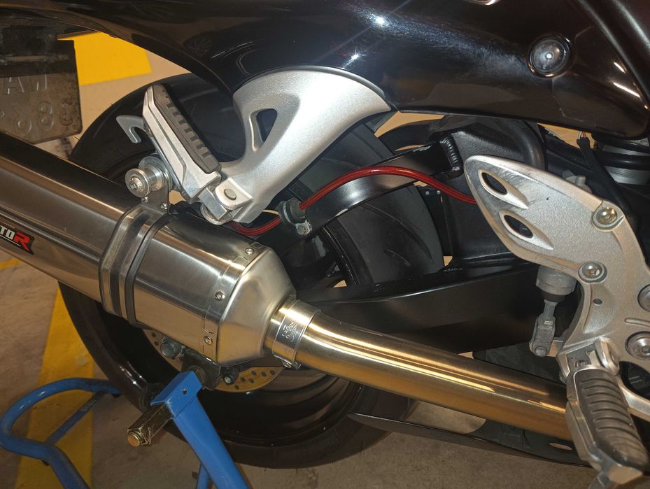 Sprzedam moje prywatne SUZUKI GSX 1300R Hayabusa