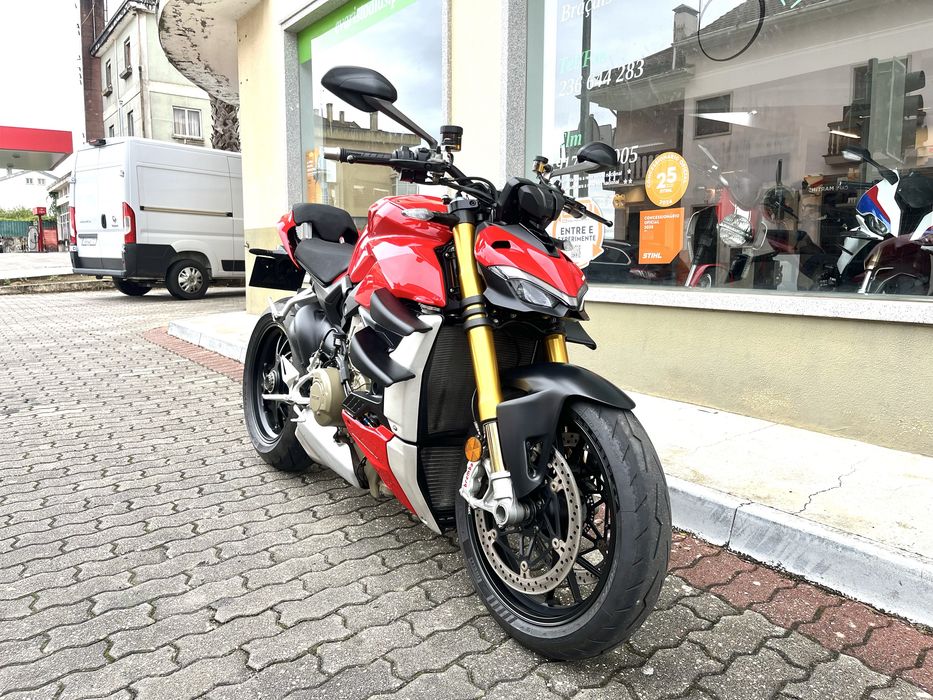 Ducati Streetfighter V4S
