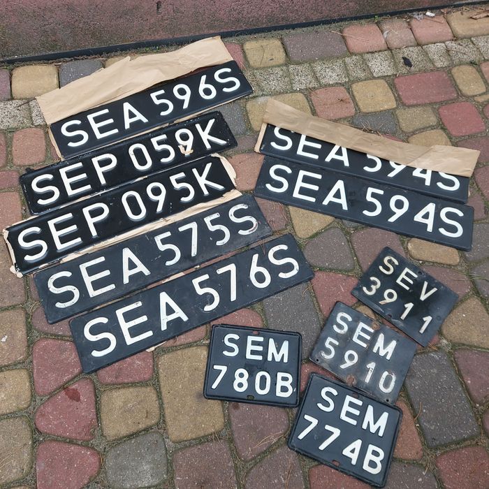 Zabytkowe stare metalowe PRL Tablice Rejestracyjne