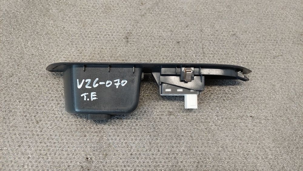 Comando / botão / interruptor vidros trás esquerdo CITROËN C4 III