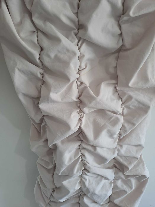 Sukienka marszczenia