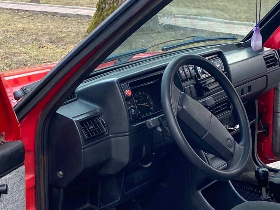 Volkswagen Golf 2 без торгу