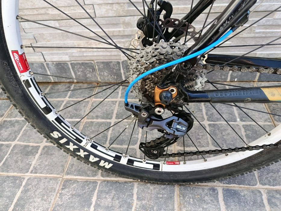 Bicicleta btt roda 26 - carbono