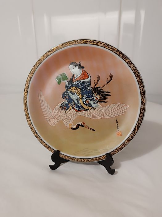 Prato Parede. Porcelana Fernando Vieira. Novo em caixa.