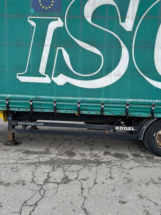Напівпричіп Когель Kogel 2013року мега з мульдою рівна підлога 33палет