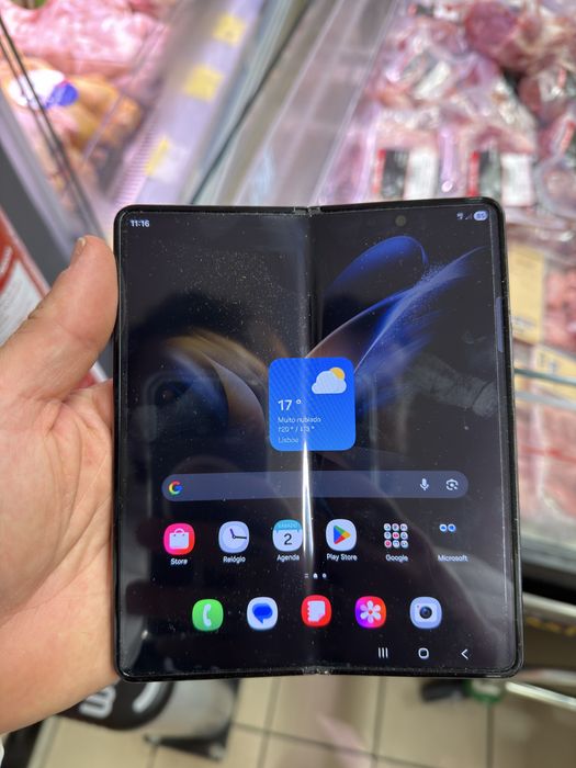Samsung fold 4 (512)