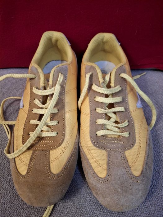 Marca de calçados esportivos oficialment