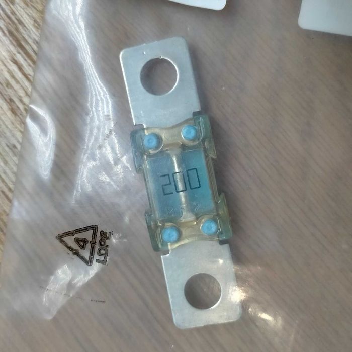 Запобіжник Victron Energy MEGA-fuse 200A/58V for 48V products