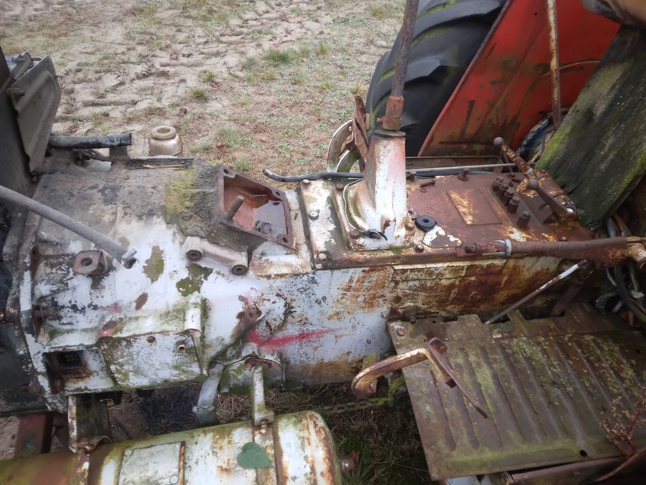 skrzynia do ursus c-360 nowy typ stan bdb z okienkiem