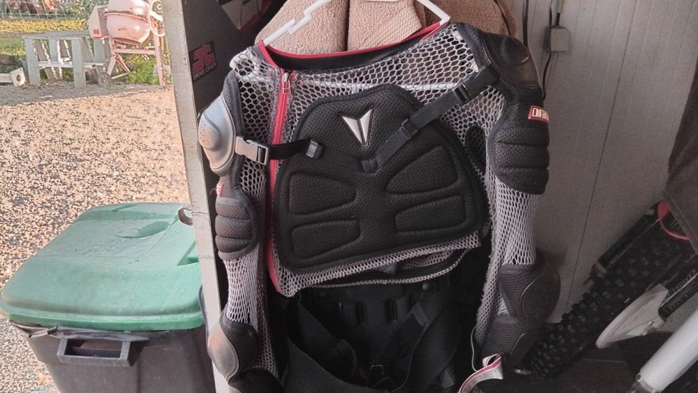 Colete integral dainese