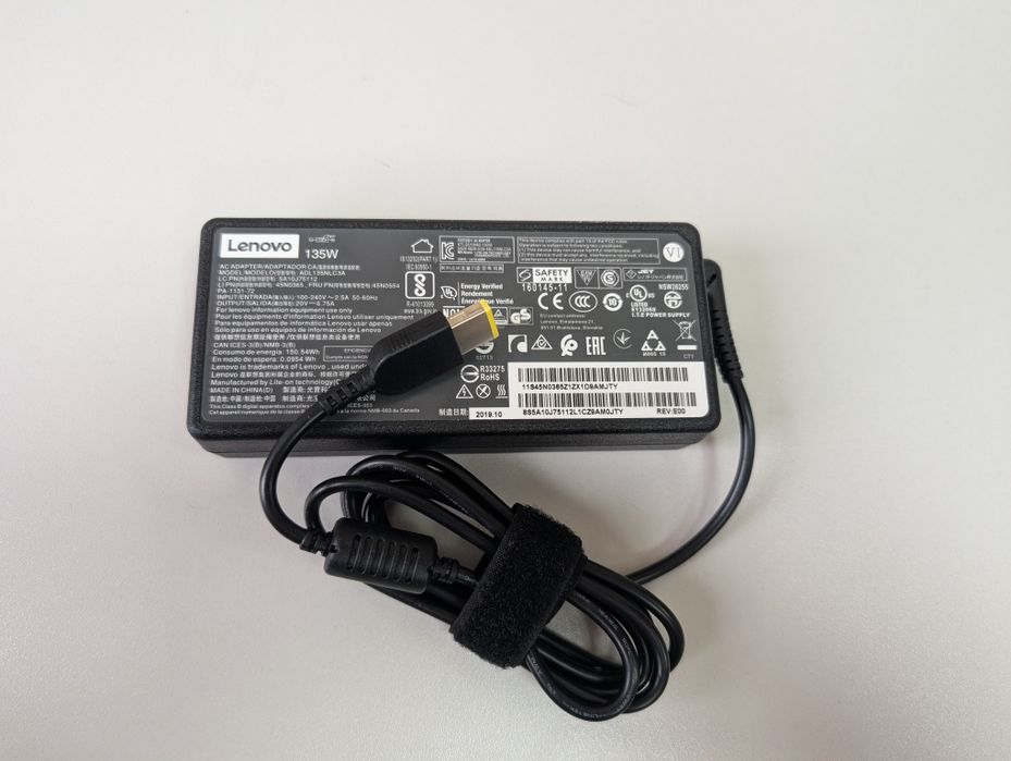 Зарядка Lenovo 135W/20V/6.75A/опт.роздріб.квадратка.100+шт.оригінальна