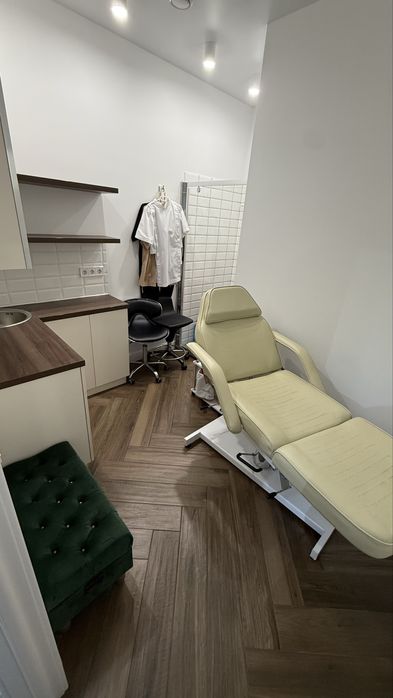 Рабочее место для бьюти-мастера/ Свет есть всегда