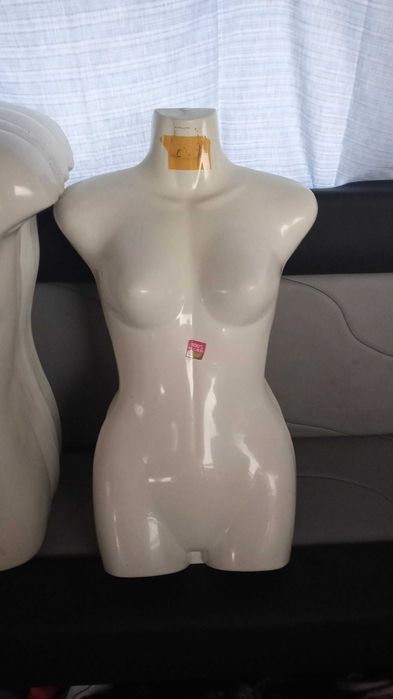 Modeladores de roupa, Manequins, femenino e masculinos