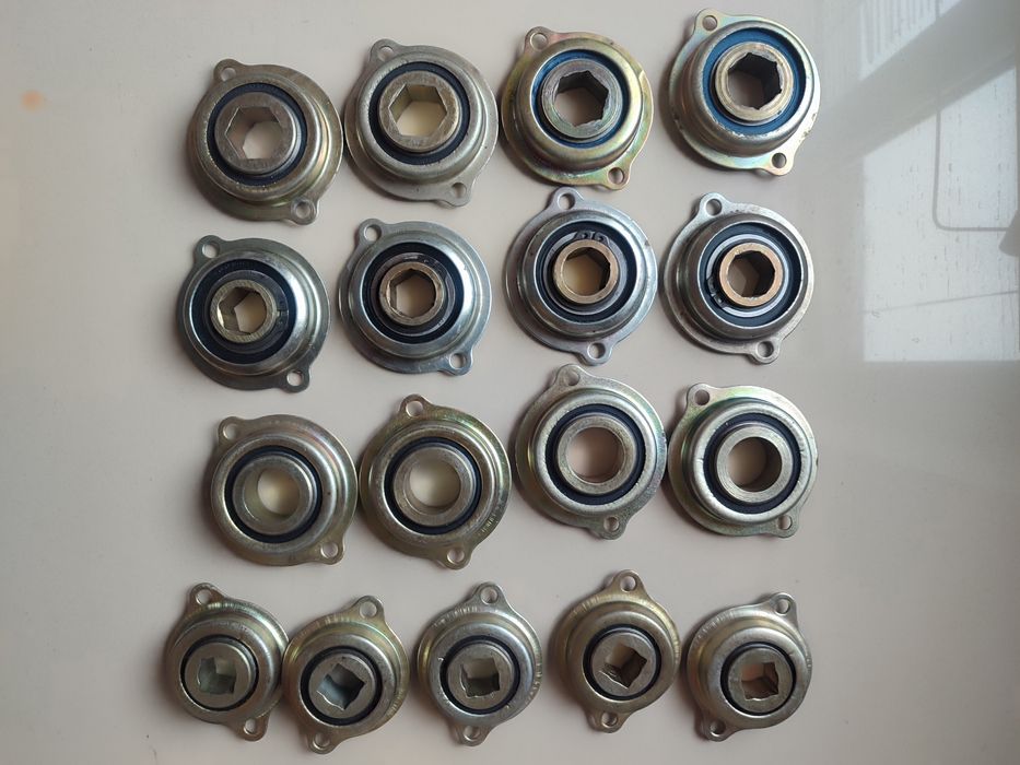 Опора з подшипником