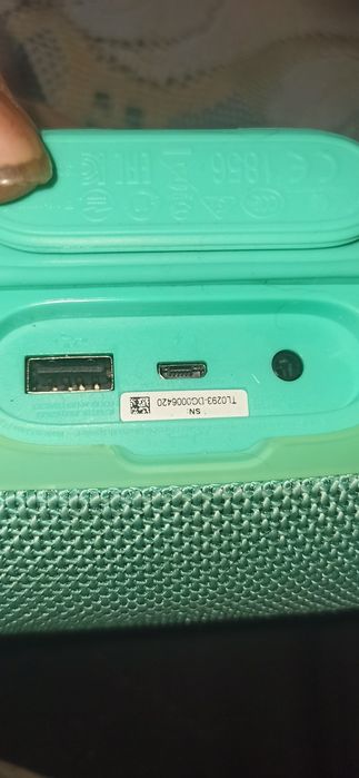 JBL głośnik do naprawy albo na części nie włącza się