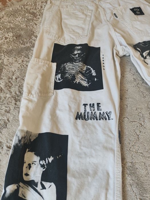 Рідкісні вінтажні штани Levi's x Universal Monsters (W30 L32) Carpenter / Оригінал (з нюансом)