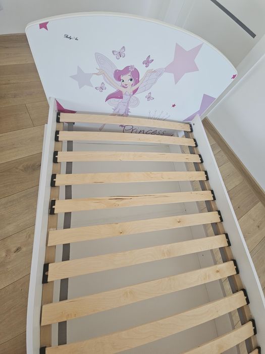 Łóżko dla dziewczynki