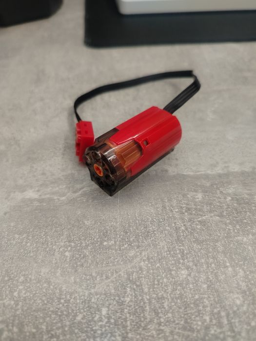 Lego M motor (червоний)