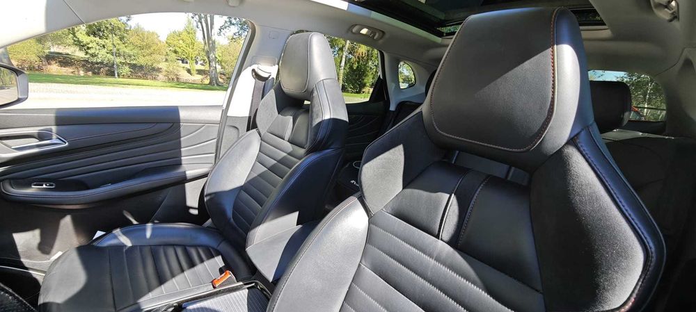 MG EHS Luxury -  Hybrid Plug-in