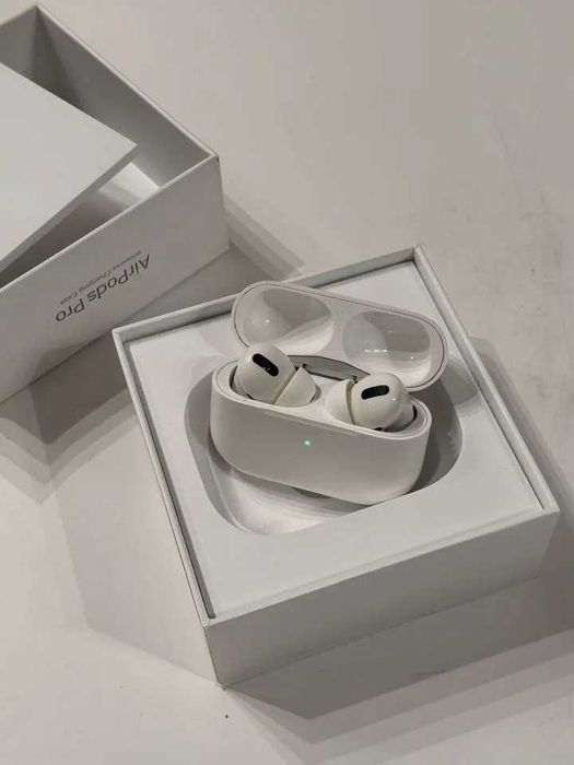 Навушники AirPods Pro