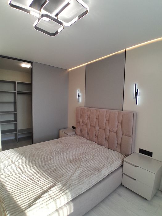 Центр! 2к.кв в Новобудові з новим ремонтом! Ліфт з резервним живленням