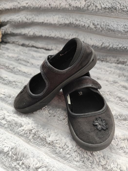Взуття на дівчинку Clarks
