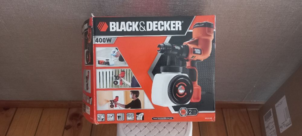 Maquina de pintura Black & Deckeri
