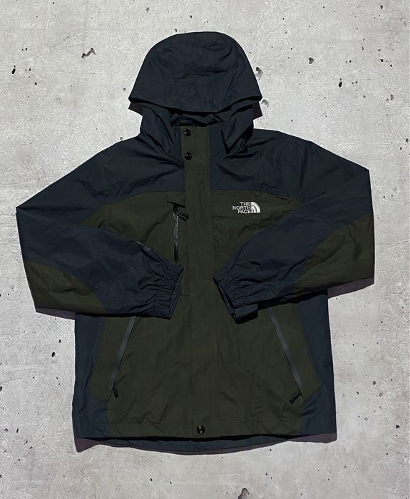 Куртка The North Face Gore-Tex , хаки , трекинговая , пуховик ,
