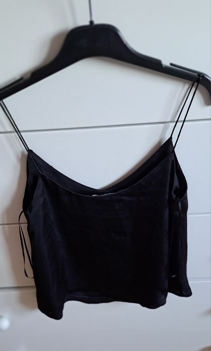 Top stradivarius xs preto