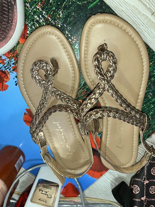 Босоножки женские