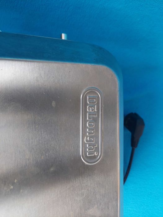 Тостер DELONGHI CTH 2023 дизайнерський, гарний стан