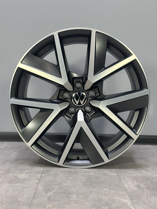 Нові оригінальні диски Volkswagen Touareg Braga 5x112 R20. 760601025R