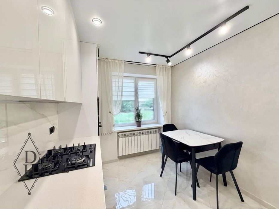 Продаж 3 кімнатної квартири