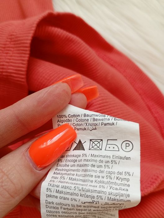 Sukienka prążkowana na krótki rękaw basic M