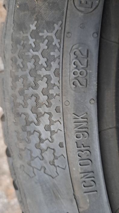 2 x continental 225/45 17" 7mm. 22r