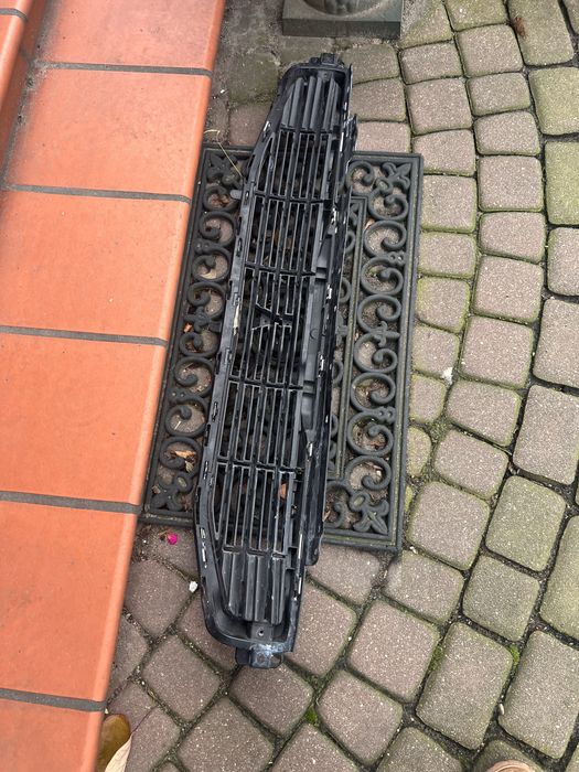 Peugeot 508 lift grill atrapa