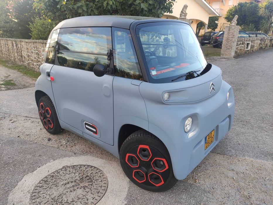 Citroen Ami Laranja elétrico