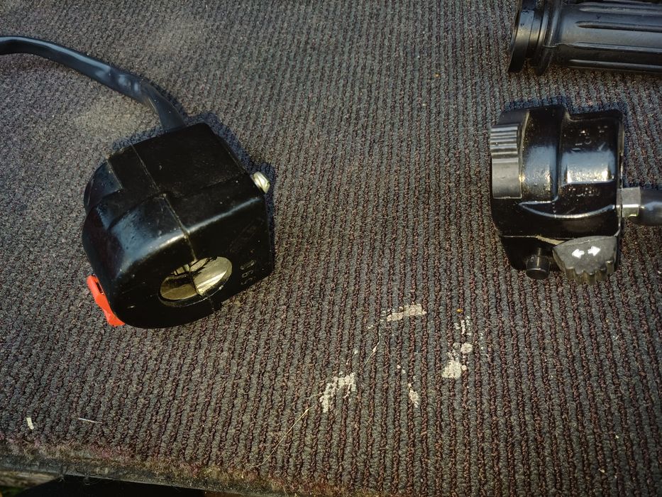 Перемикачі світла та поворотів для мотоцикла іж