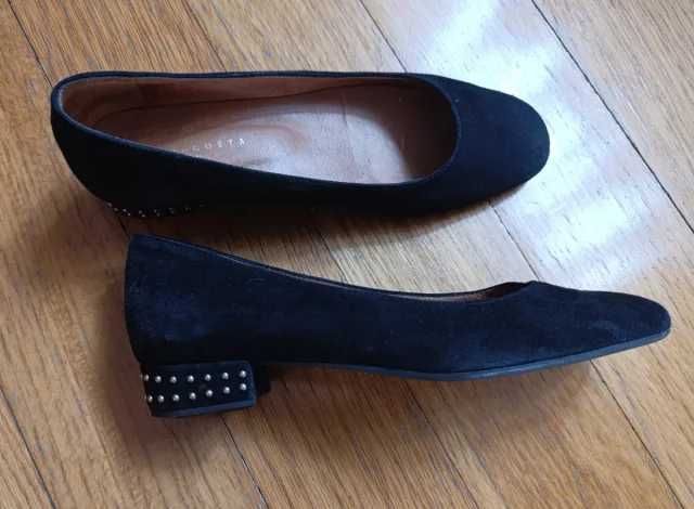 Sapatos pretos camurça com tachas "Sofia Costa"