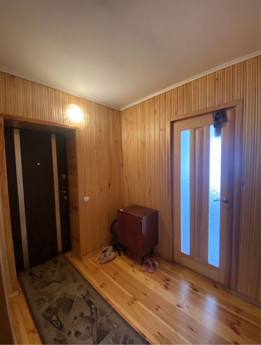 Вільна! Кімната Дівчатам/Жінкам 4500+світло Київська 16