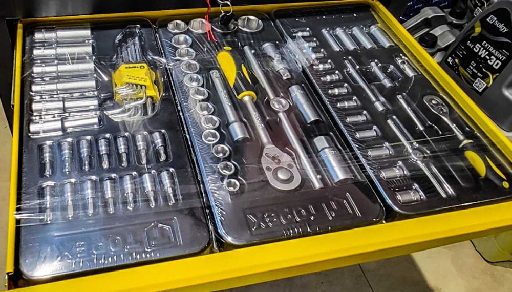 Візок з інструментом TOPEX