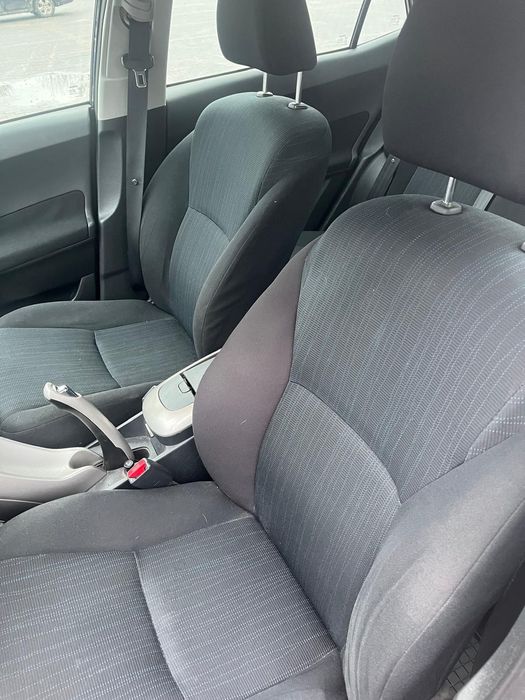 Toyota AURIS   1,6 benzyna+gaz  Automat