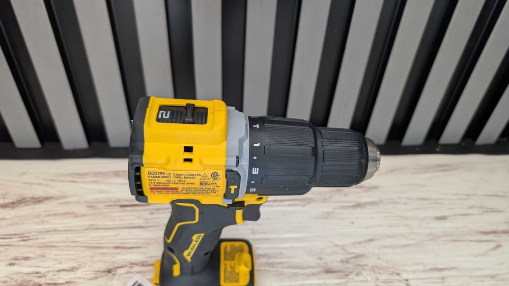 Безщіточний шуруповерт DeWalt DCD799 20v (Refurbished)