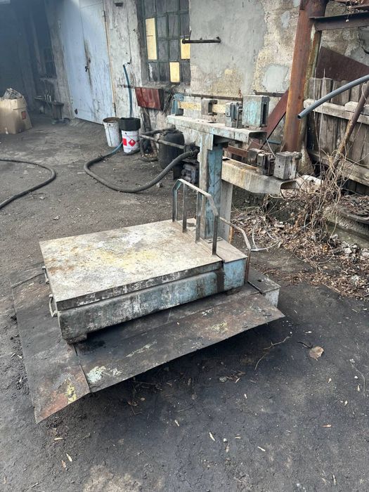 Продам весы напольные