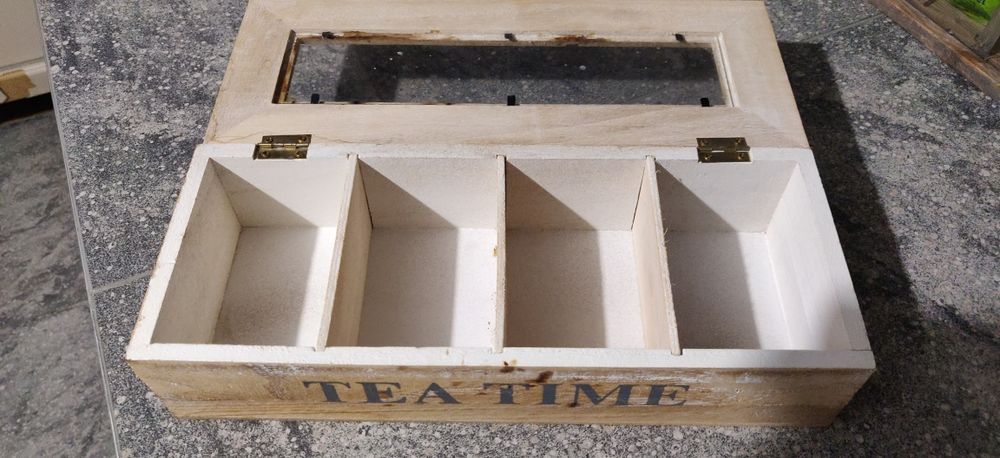 Gablotka, półka , zasobnik, pojemnik na herbatę na ścianę , na prezent