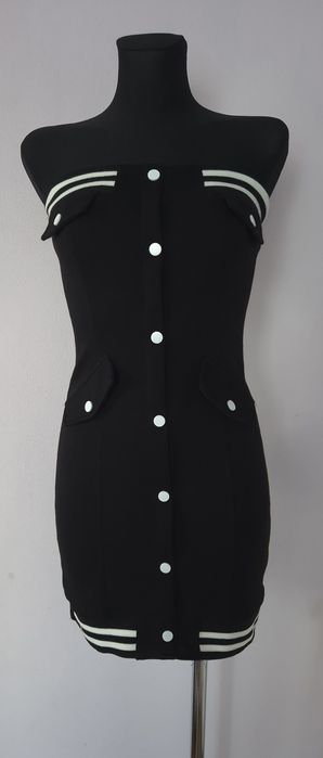 Sukienka mini tuba czarna ołówkowa guziki uni