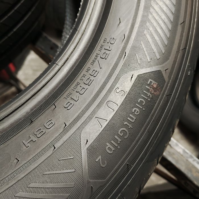215/65/16 SUV Sprzedam komplet opon letnich Goodyear z 2025 roku