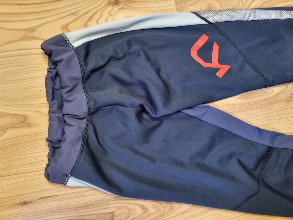 Spodnie Kari Traa Tove XS 34 granatowe