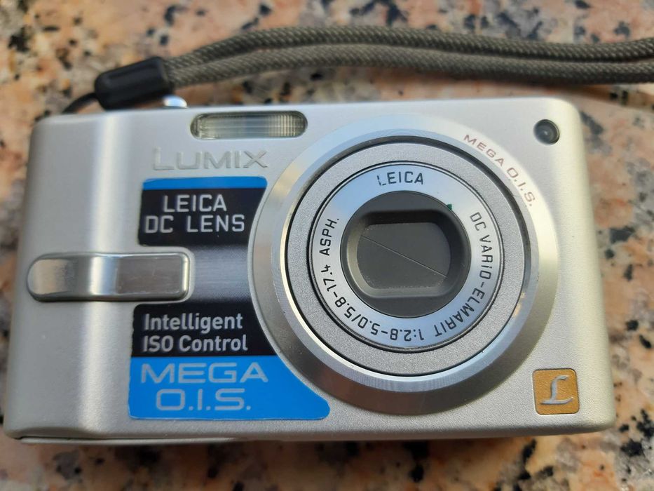 Como nova - Panasonic DMC-FX12 a funcionar lindamente